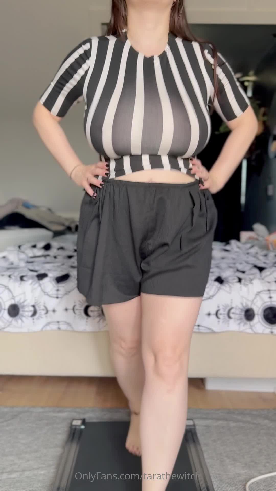 Tarathewitch - Walk with me Wednesday!Where would an ideal first date be?