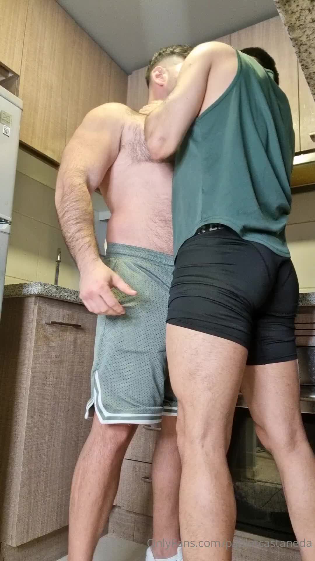 Pabletcastaneda - VÍDEO COMPLETO | 17minCarlos es un Chileno guapo y con buen ..