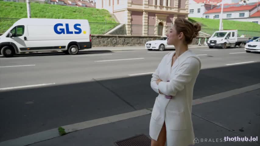 Bitchinbubba_Cassandra - She Loves Showing Off