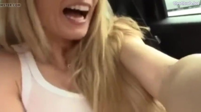 Car Masturbation 31