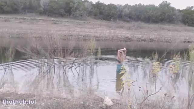 MySkylarraye - Native Nature Elf Masturbates Outdoors