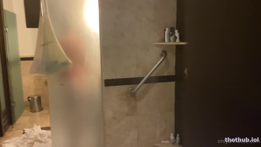 ANNALISE MISHLER - GIRLFRIEND WATCH ME SHOWER