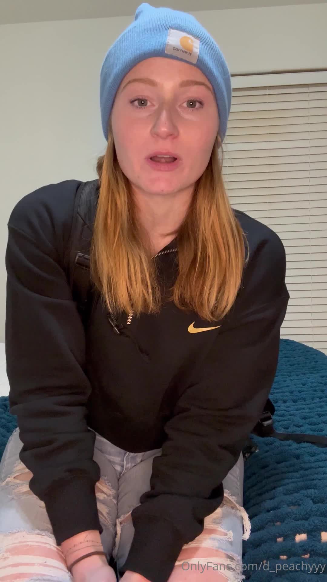 D_peachyyy - I get horny finishing finals I guess. I was SO wet and turne..