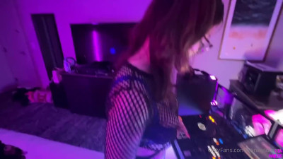 Ellie Nova