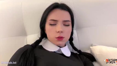Cosplay Wednesday Addams, Or Worship Ass
