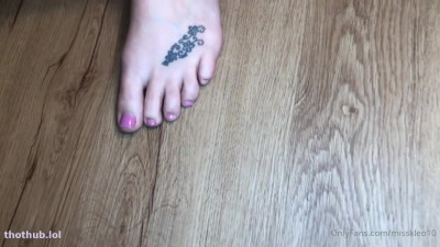 MISS KLEO SHOWS HER TATTOOS