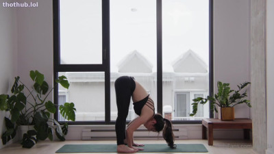 ORENDA - ASMR - YOGA NUDE -