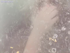 Belle Delphine - Bathtub