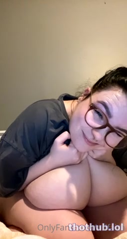 OnlyFans leaked Ari faith nerdy titty drop in big shirt on HDthot