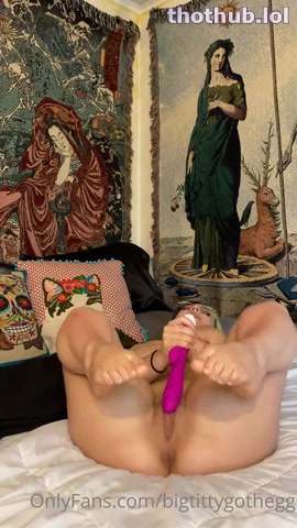 OnlyFans leaked bigtittygothegg on HDthot