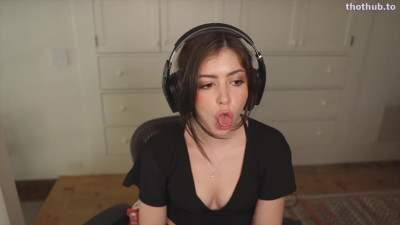 Chrissy Costanza lool