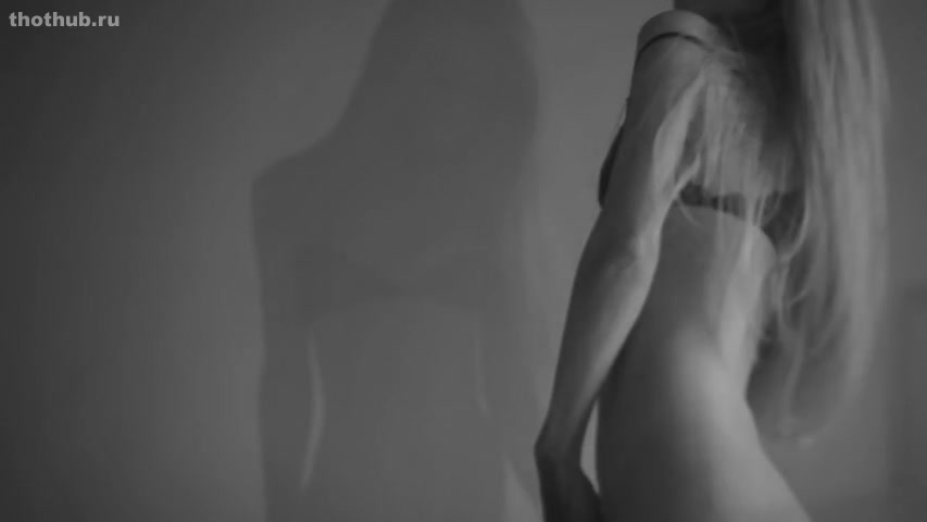 OnlyFans leaked tsara_lunga (Video 4) on HDthot