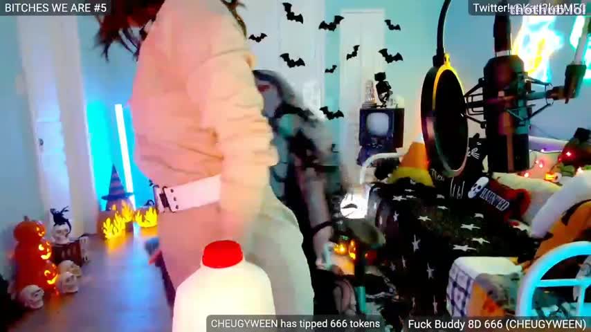 Kati3Kat OnlyFans leaked kati3kat mfc webcam clip 2022-10-04 0440 on HDthot